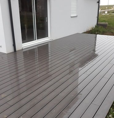 Construction de terrasse en bois composite à Nancy et ses environs